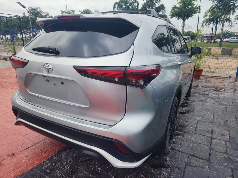 2024 Toyota Highlander LE / Limited / Platinum / XLE / XSE