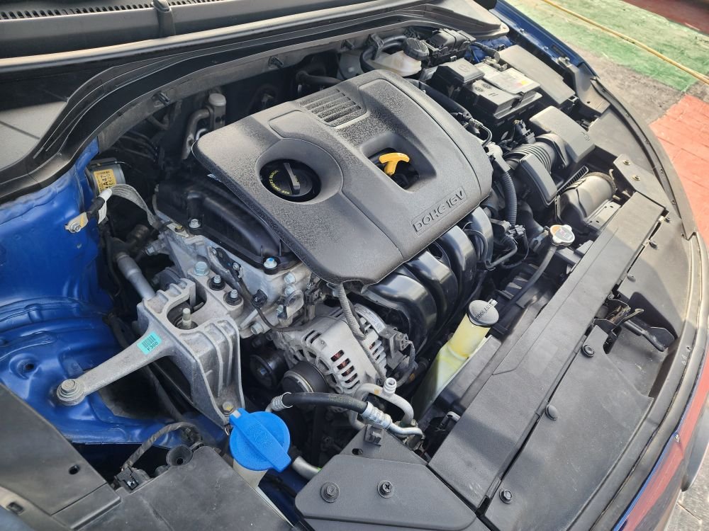 2020 Hyundai Elantra Limited / SEL / Value Edition