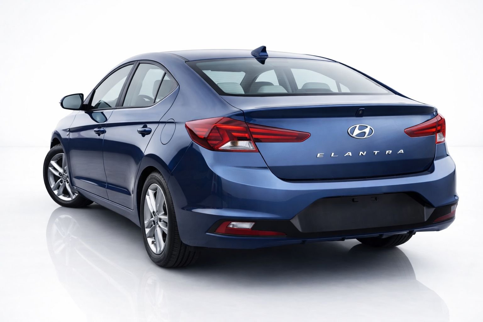 2020 Hyundai Elantra Limited / SEL / Value Edition