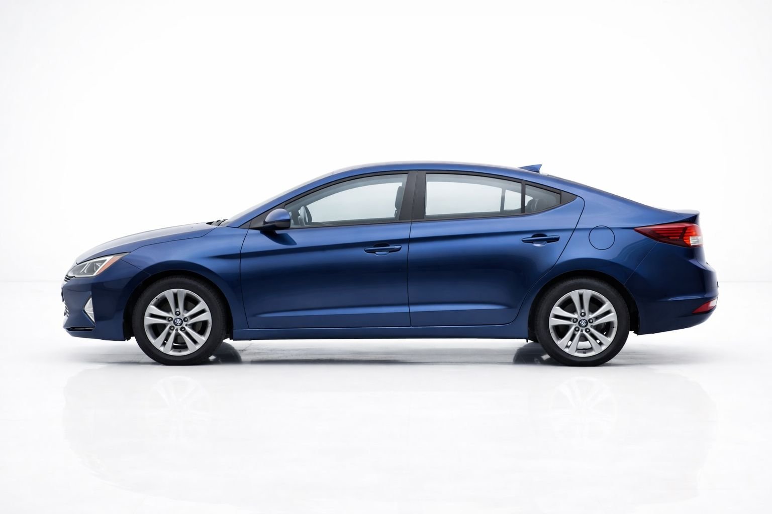 2020 Hyundai Elantra Limited / SEL / Value Edition