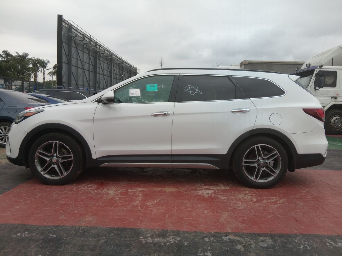 2018 HYUNDAI Santa Fe