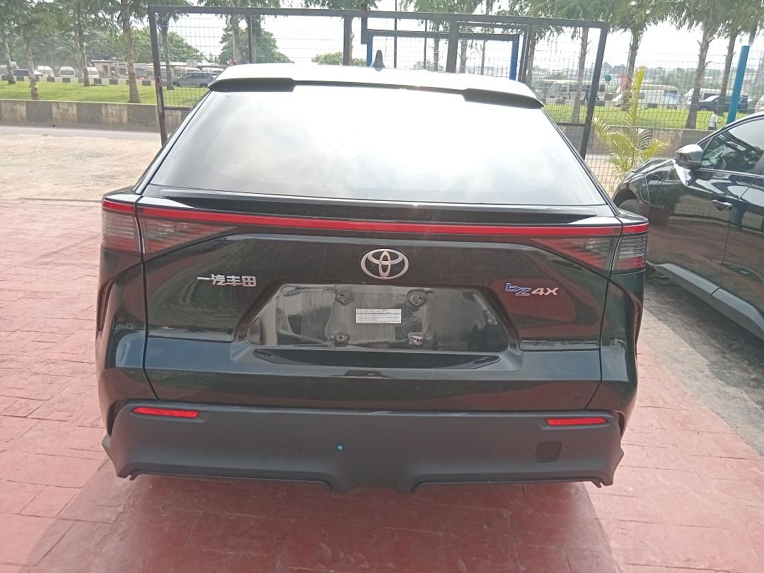 2023 TOYOTA BZ 4X